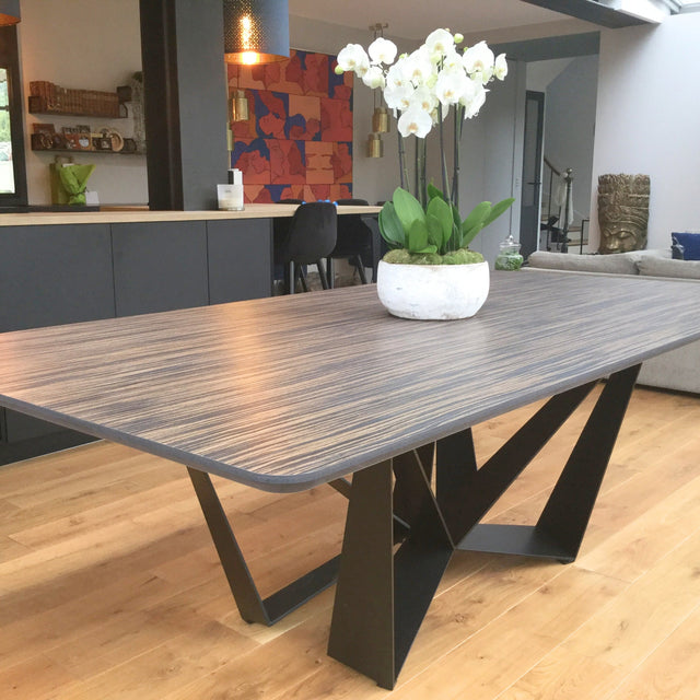 Stylish And Sturdy Metal Table Base, ZIZUU